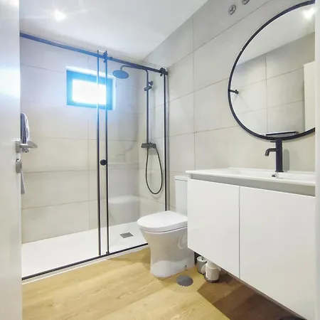 Casa Nautica T2 شقة أوفار