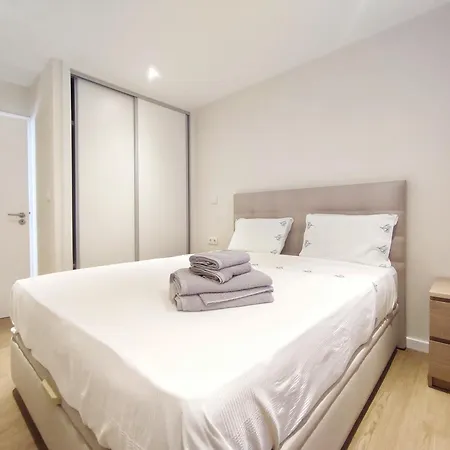Casa Nautica T2 شقة *